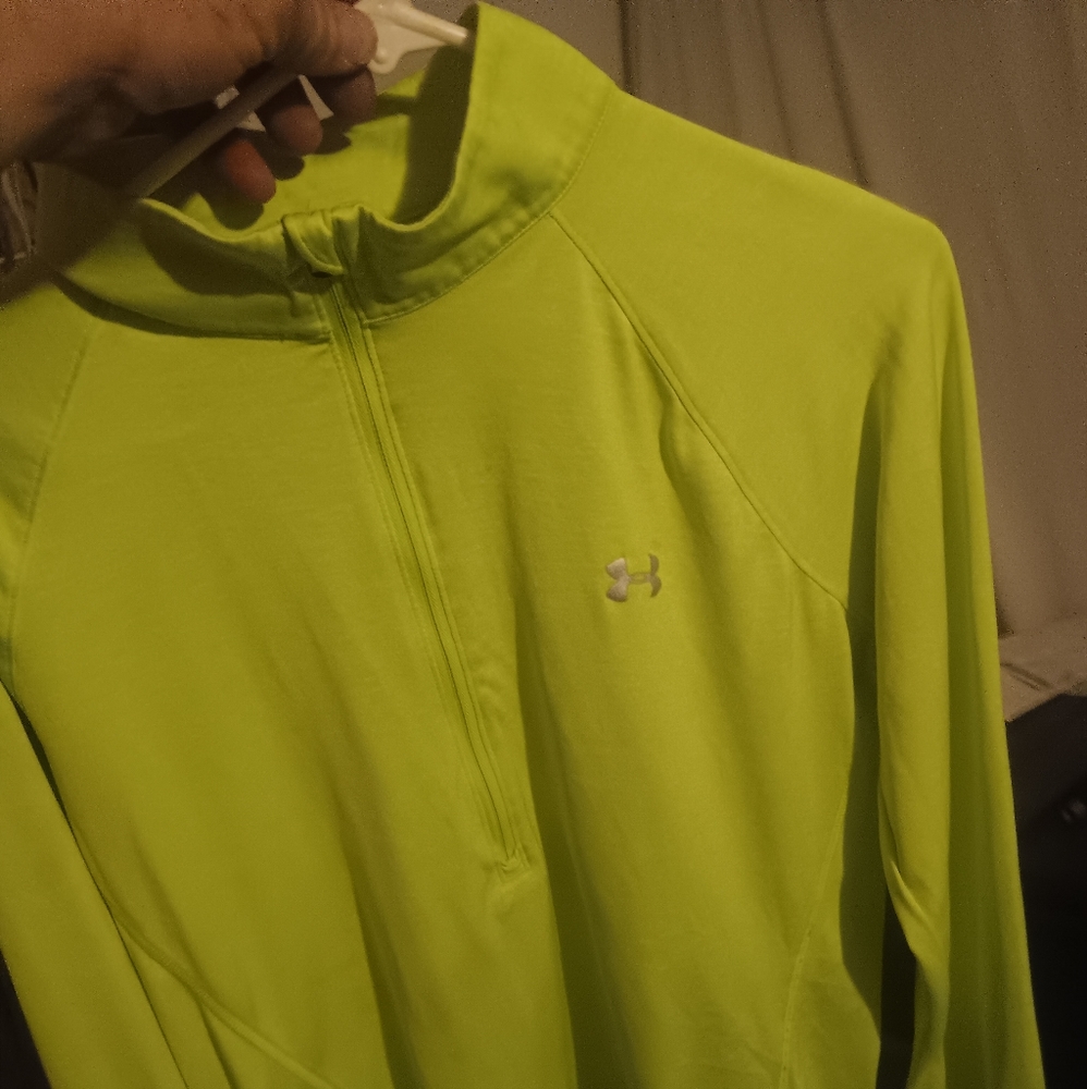Under armor top